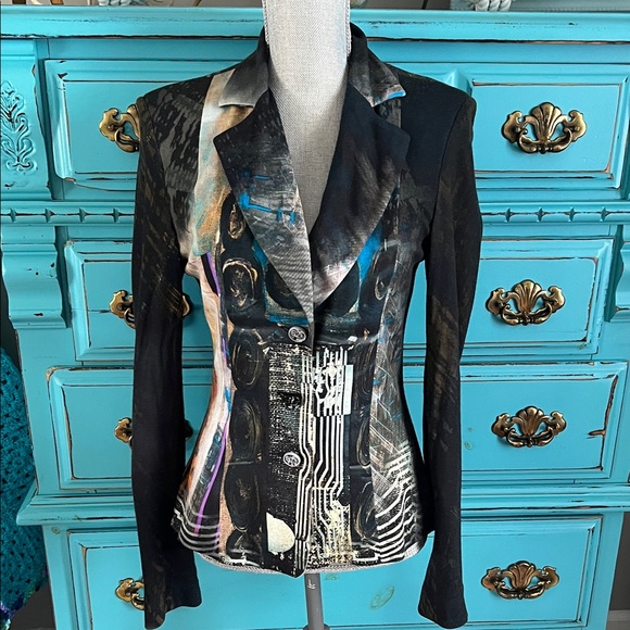 Jacket - Picture 1 of 4